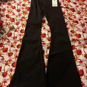 Social Tourist Flared leggings